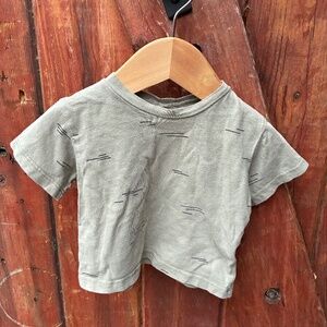 Go gently nation green tee size 3-6 months (runs large)